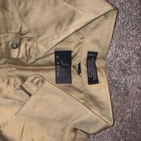 button down - Picture 2 of 2